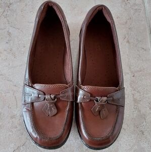 Clark's brown leather shoes size 7